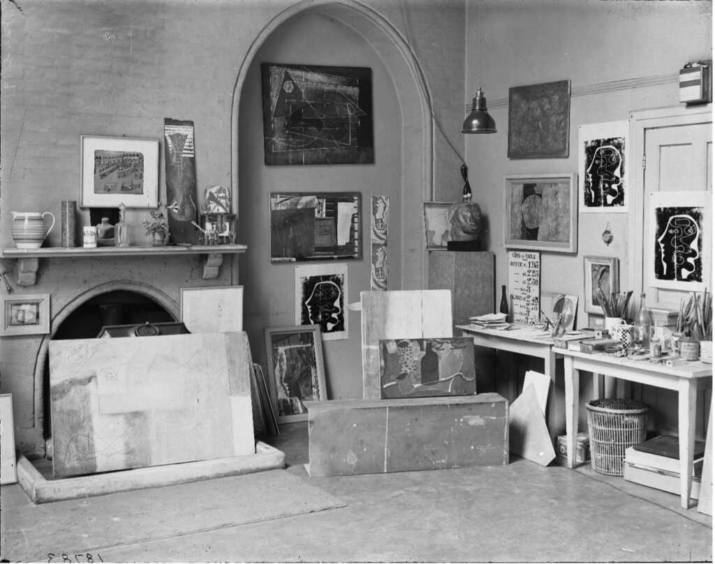 Hepworth and Nicholson: The Hampstead Studio Photographs